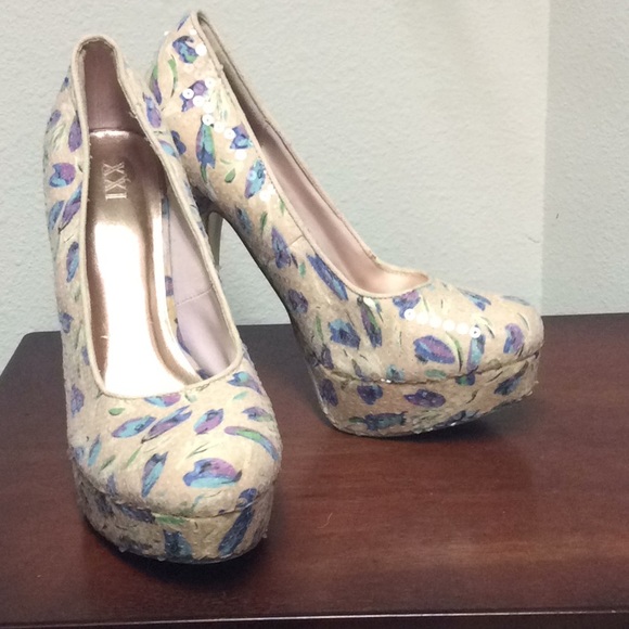 Forever 21 Shoes - Forever 21 heel